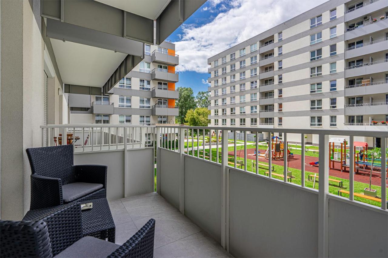 Lotnisko Chopina Modern Apartment Βαρσοβία Εξωτερικό φωτογραφία