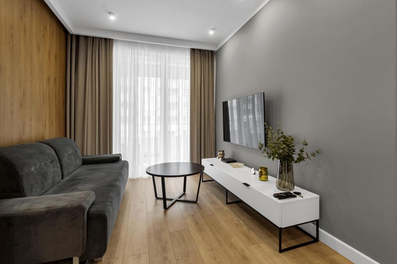Lotnisko Chopina Modern Apartment Βαρσοβία Εξωτερικό φωτογραφία